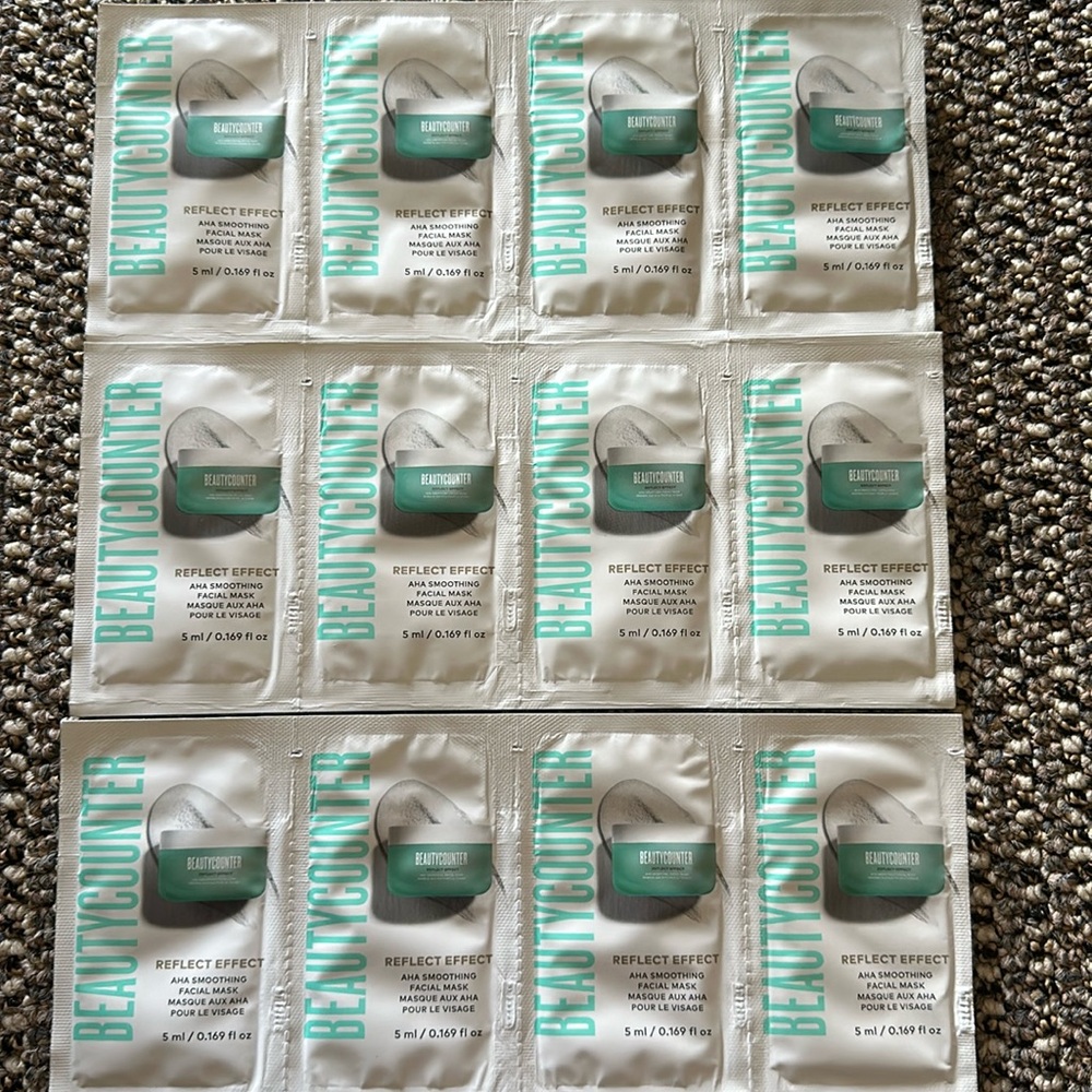BEAUTYCOUNTER Reflect Effect AHA Smoothing Facial Mask 12 sample packets/60 ml